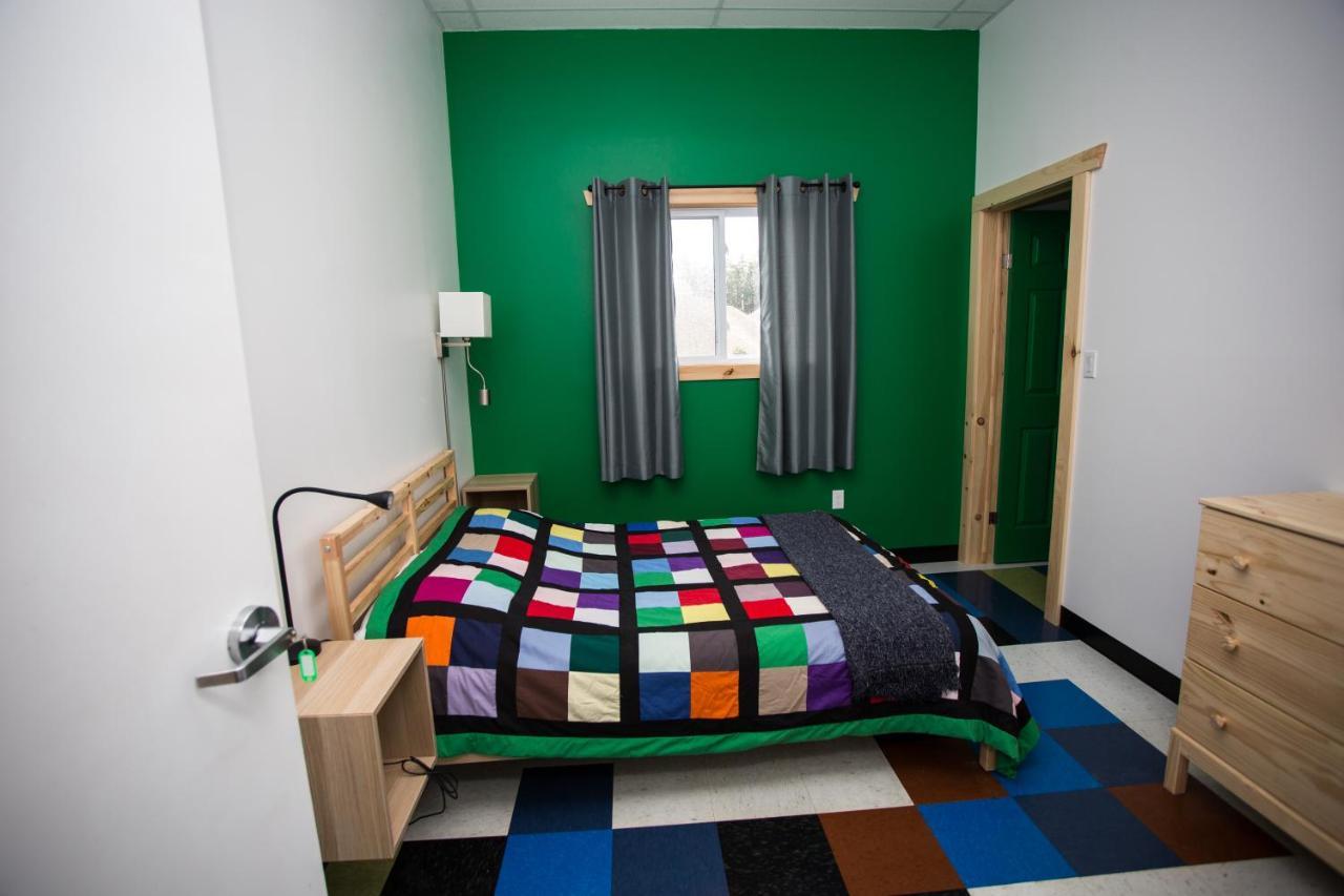Out East Hostels - Rocky Harbour Luaran gambar
