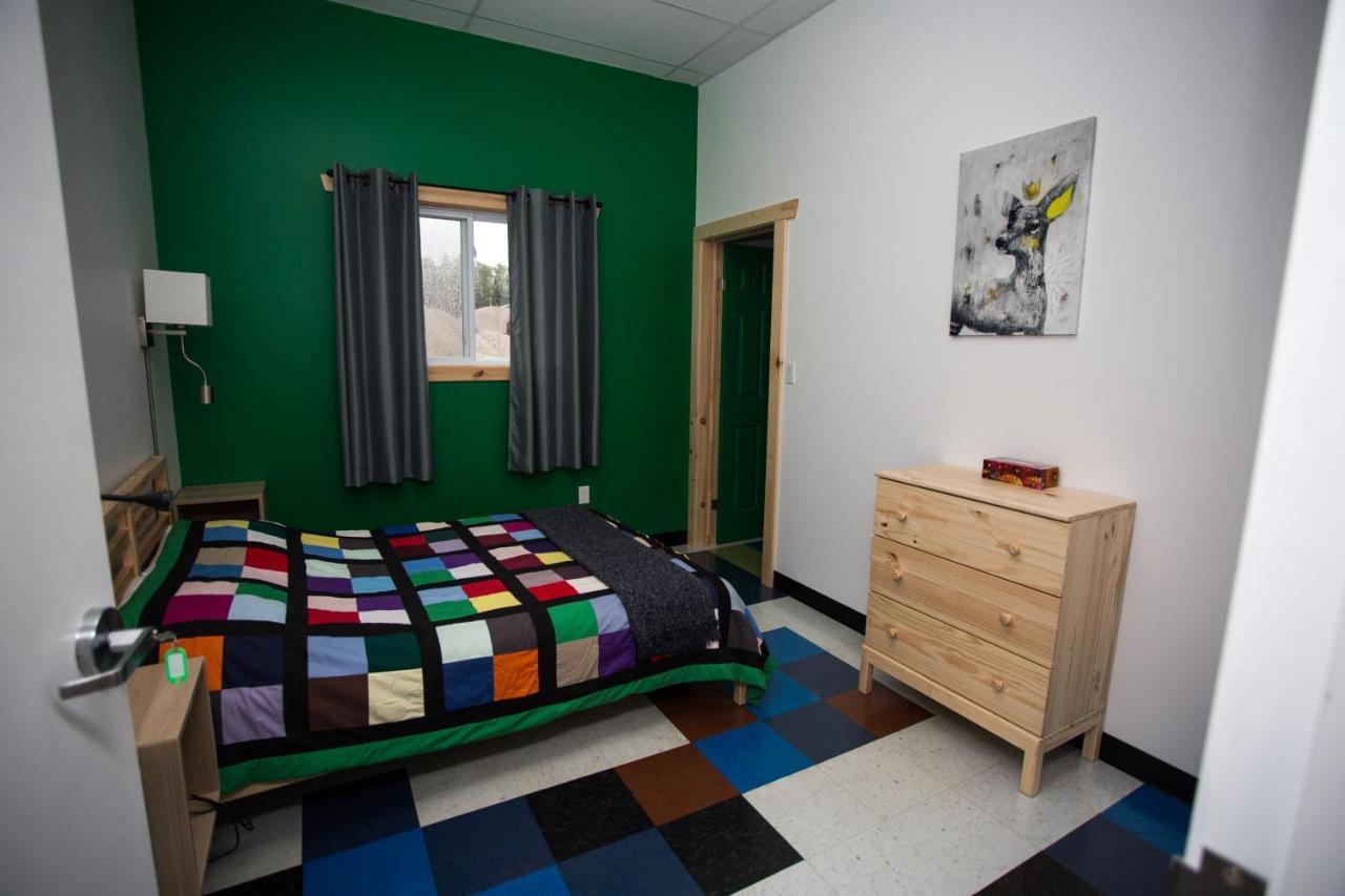 Out East Hostels - Rocky Harbour Luaran gambar