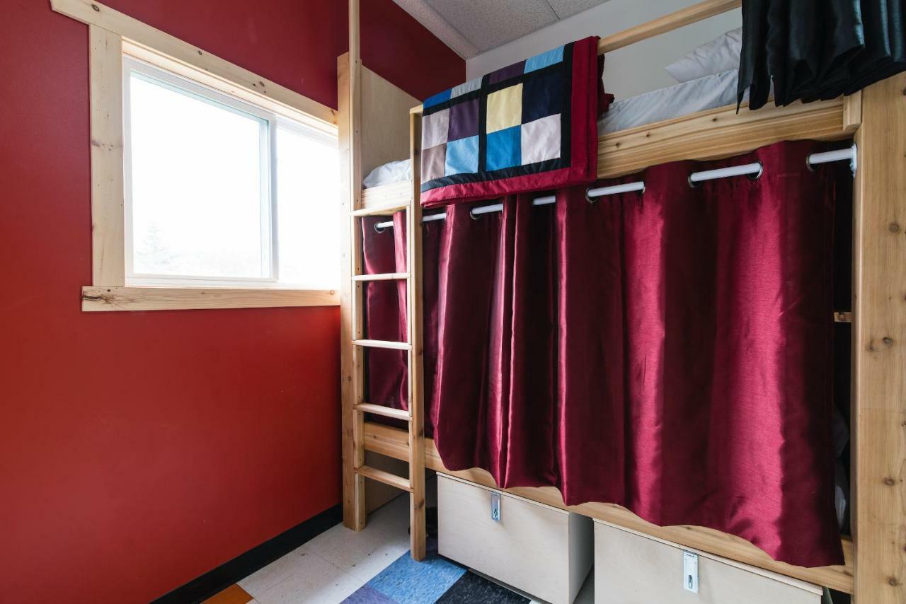 Out East Hostels - Rocky Harbour Luaran gambar