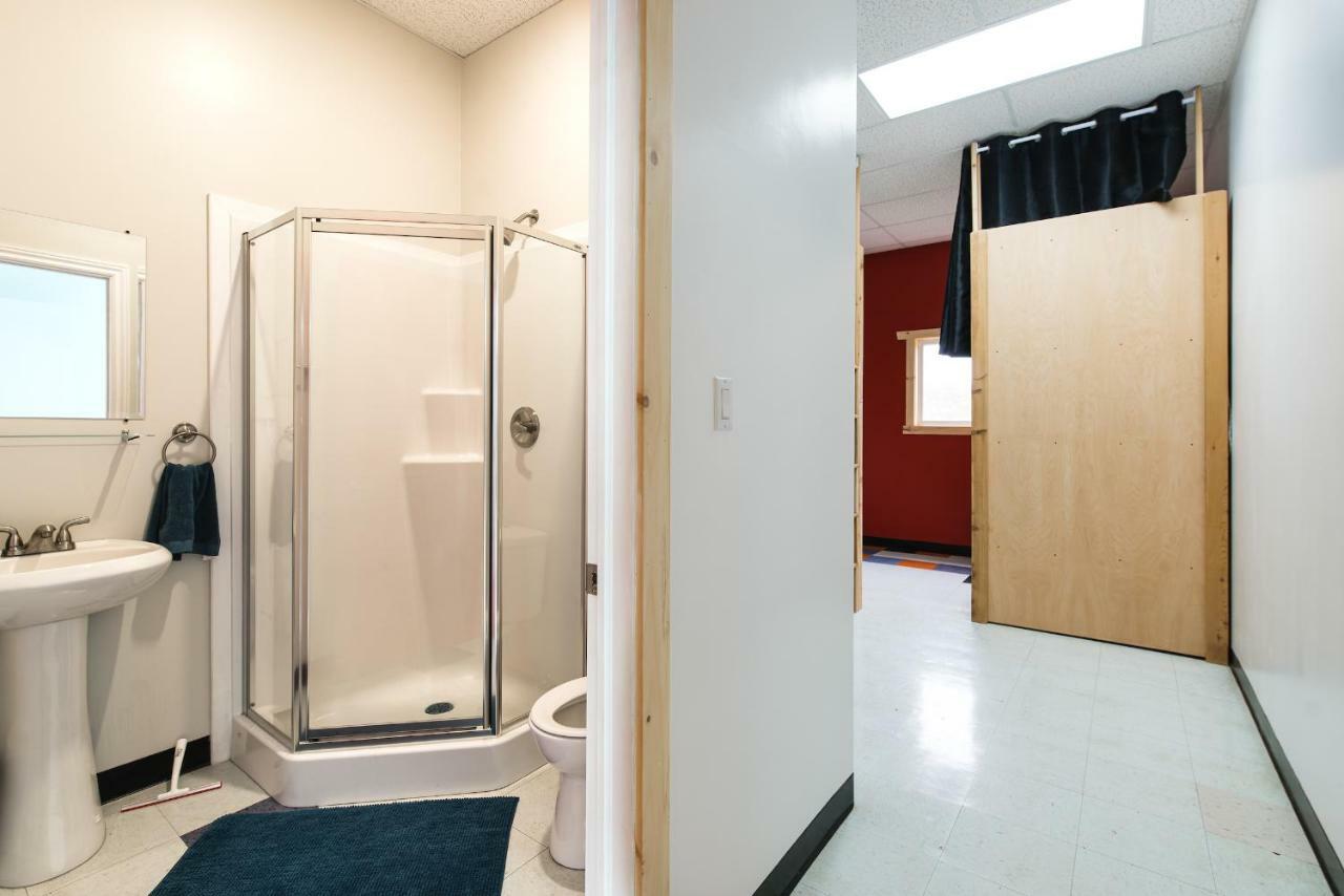 Out East Hostels - Rocky Harbour Luaran gambar