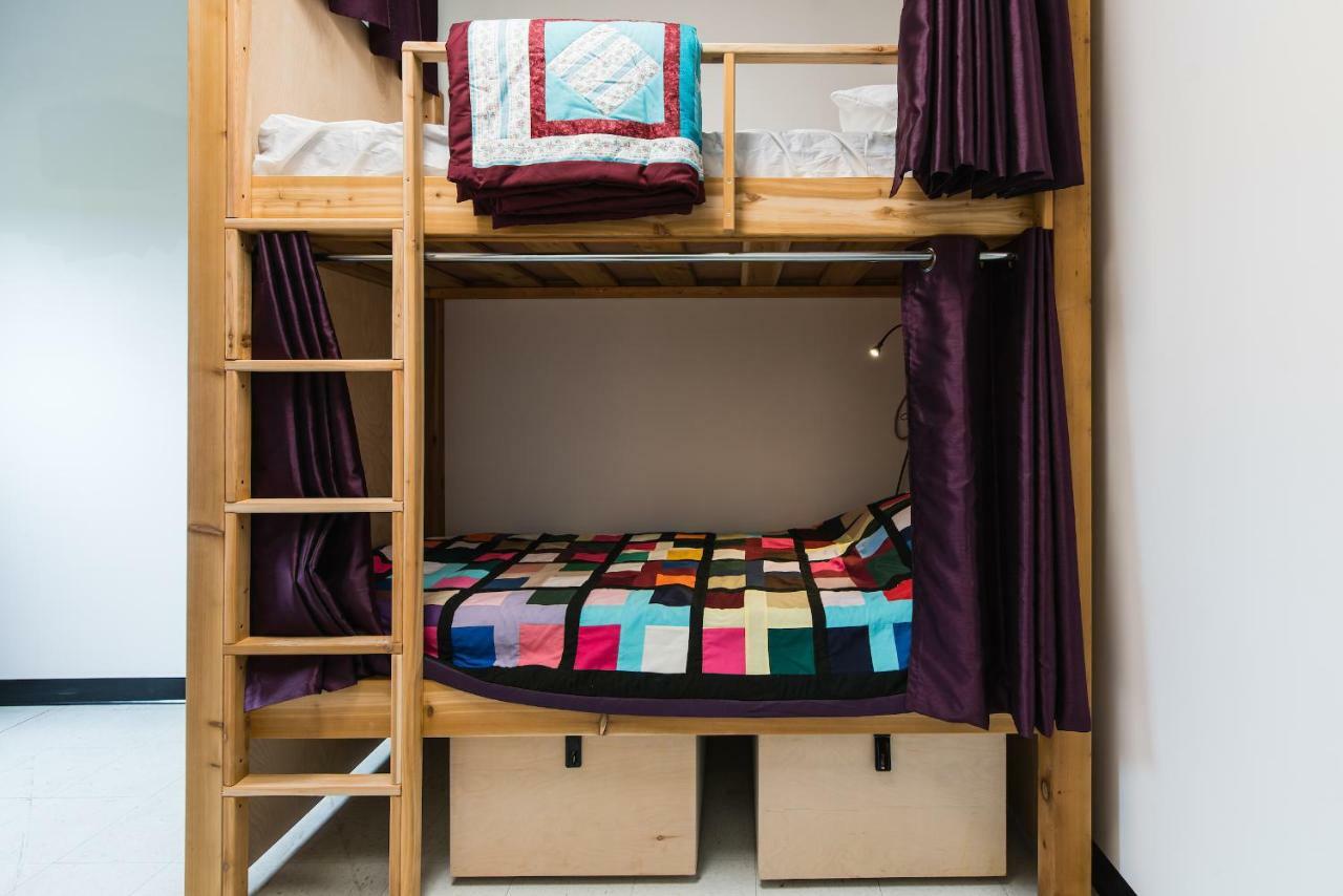 Out East Hostels - Rocky Harbour Luaran gambar